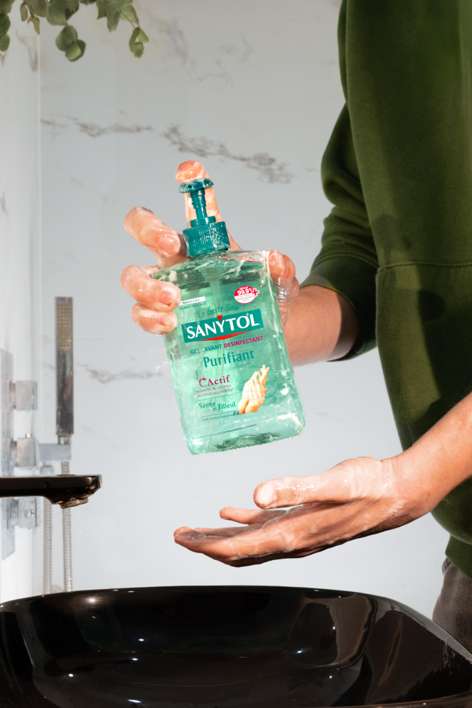 mains abimées lavages fréquents